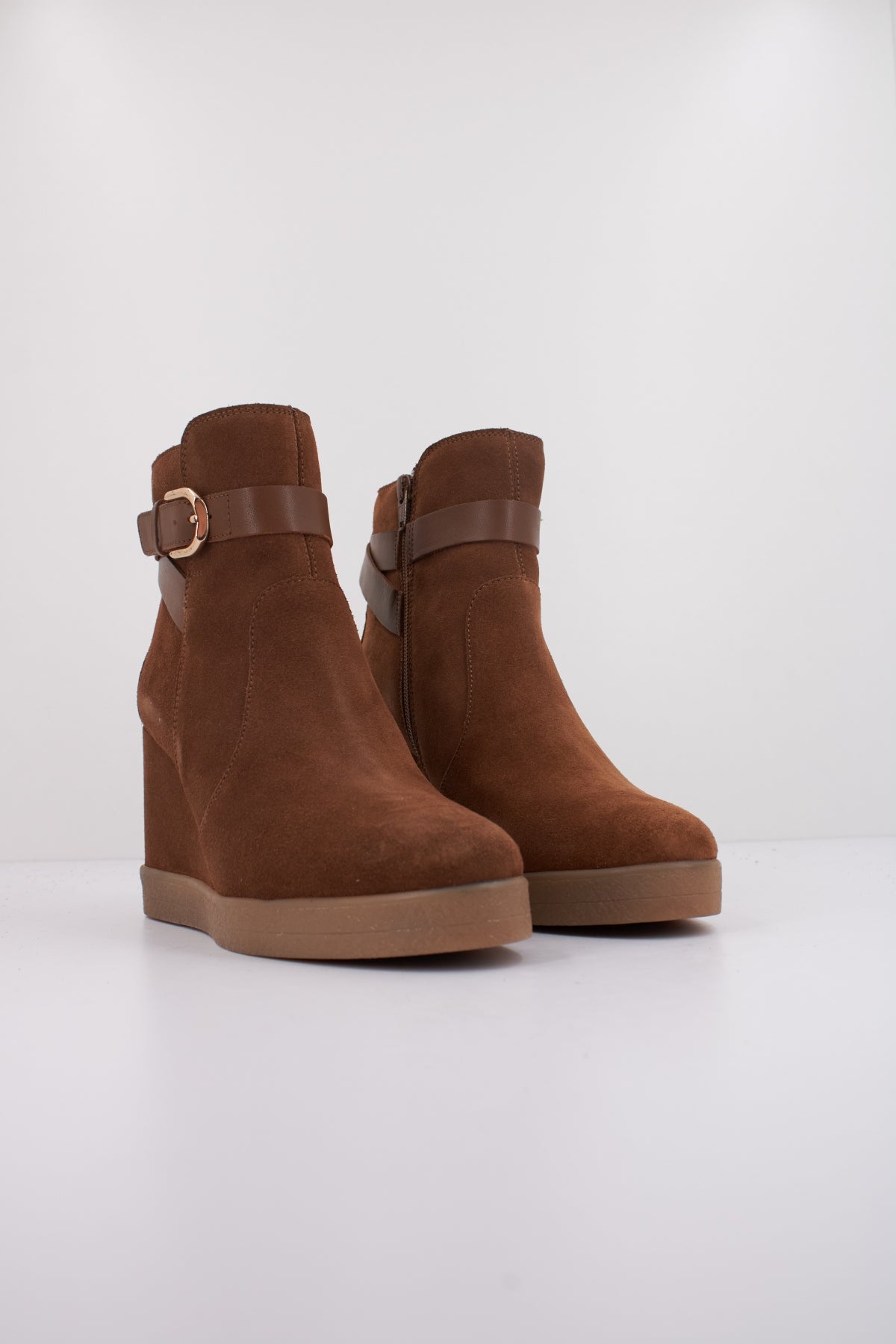 GEOX D ELIDEA WEDGE en color MARRON CLARO  (2)