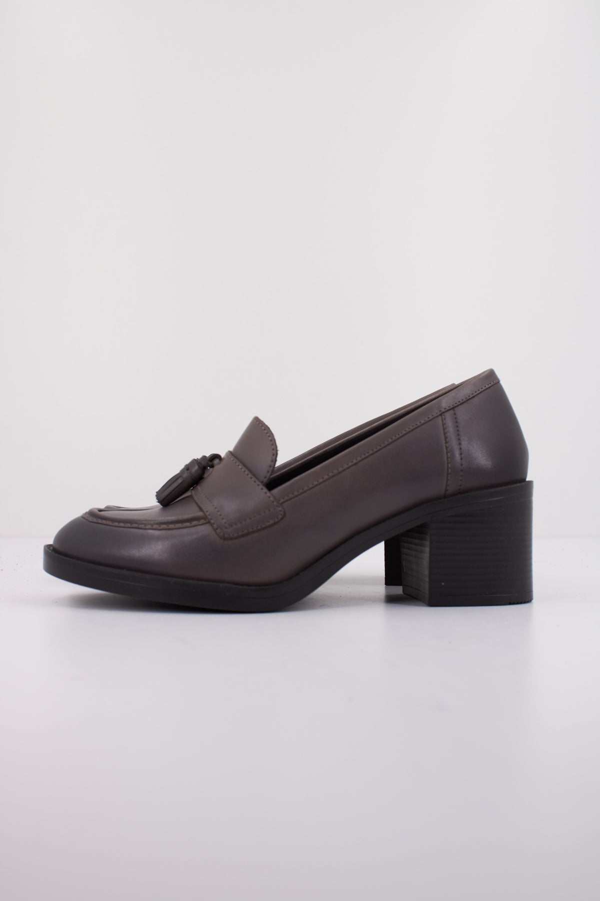 GEOX D SERILDA  en color BEIS  (1)