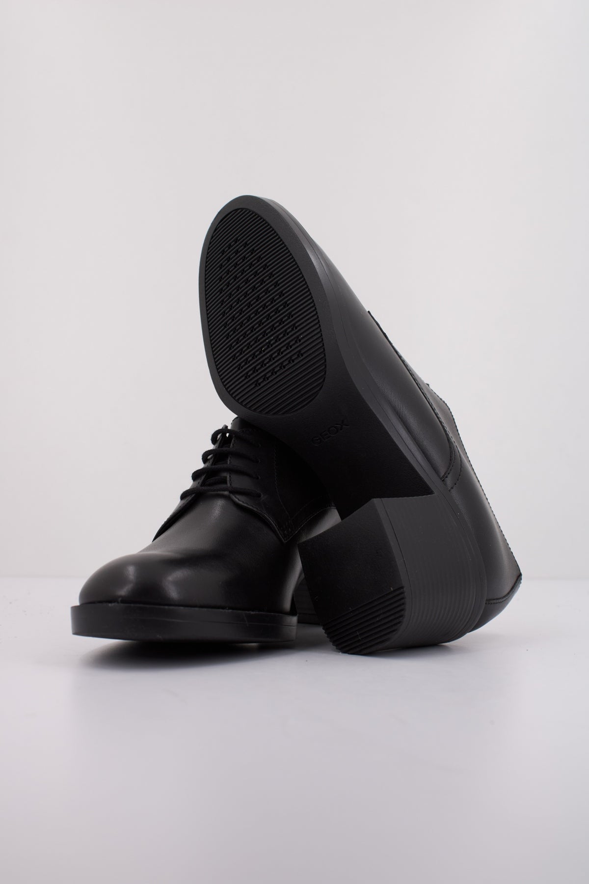 GEOX D SERILDA  en color NEGRO  (5)