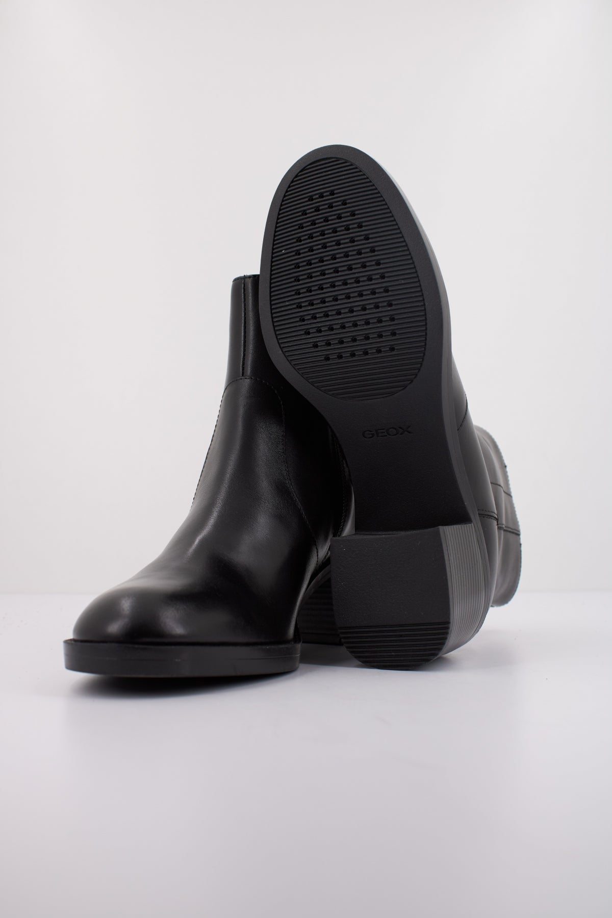 GEOX D SERILDA  en color NEGRO  (5)