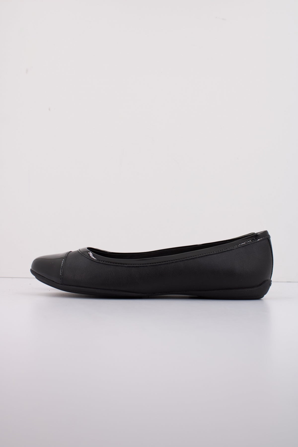 GEOX D CHARLENE en color NEGRO  (1)