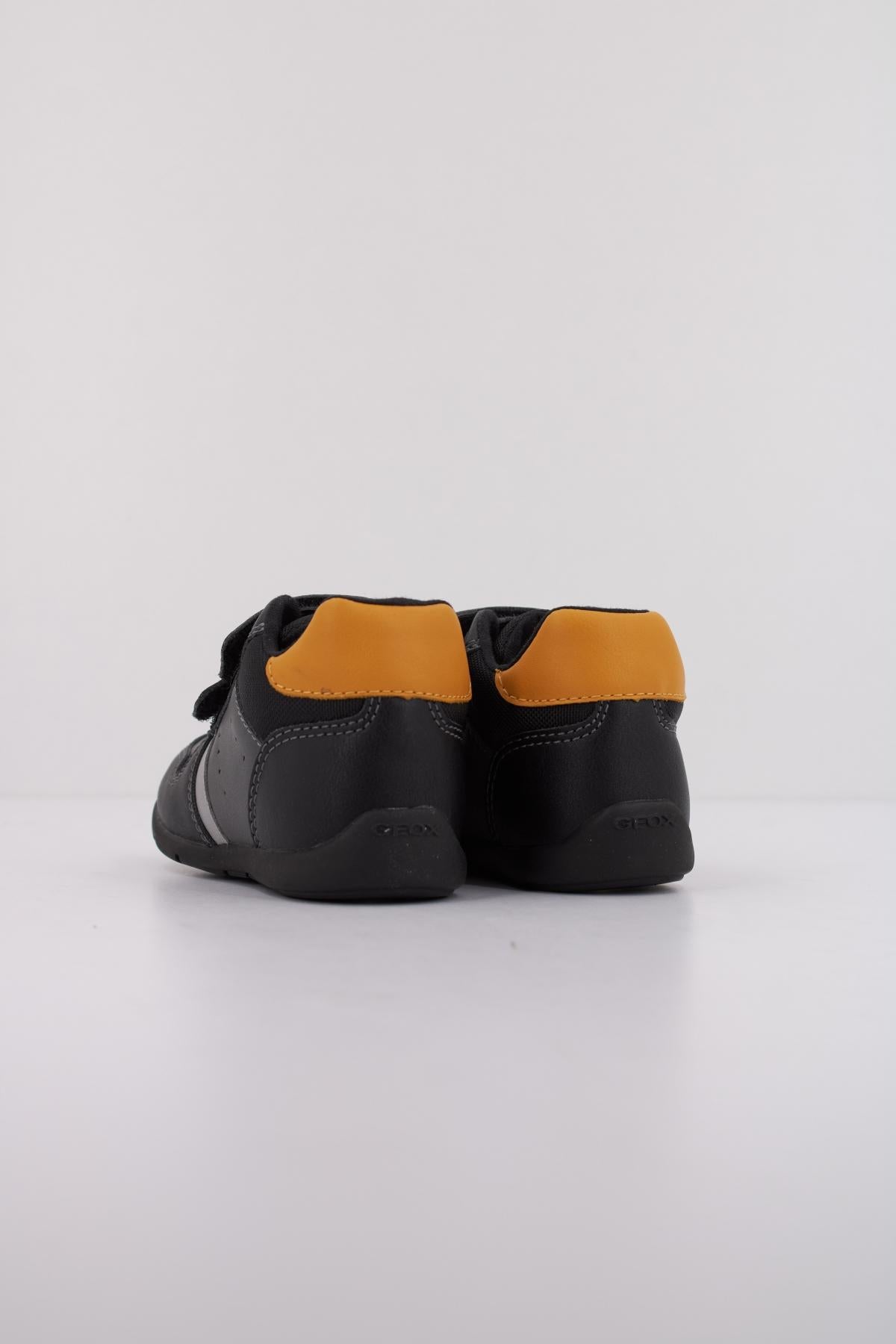 GEOX B ELTHAN BOY en color NEGRO  (4)