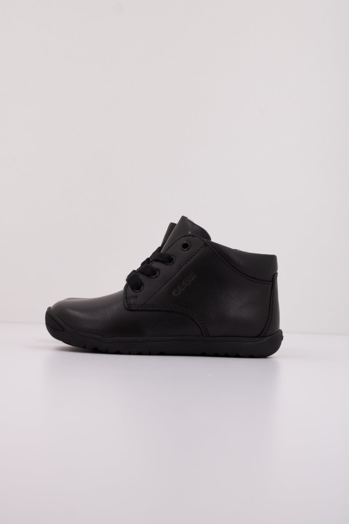 GEOX B MACCHIA BOY en color NEGRO  (1)