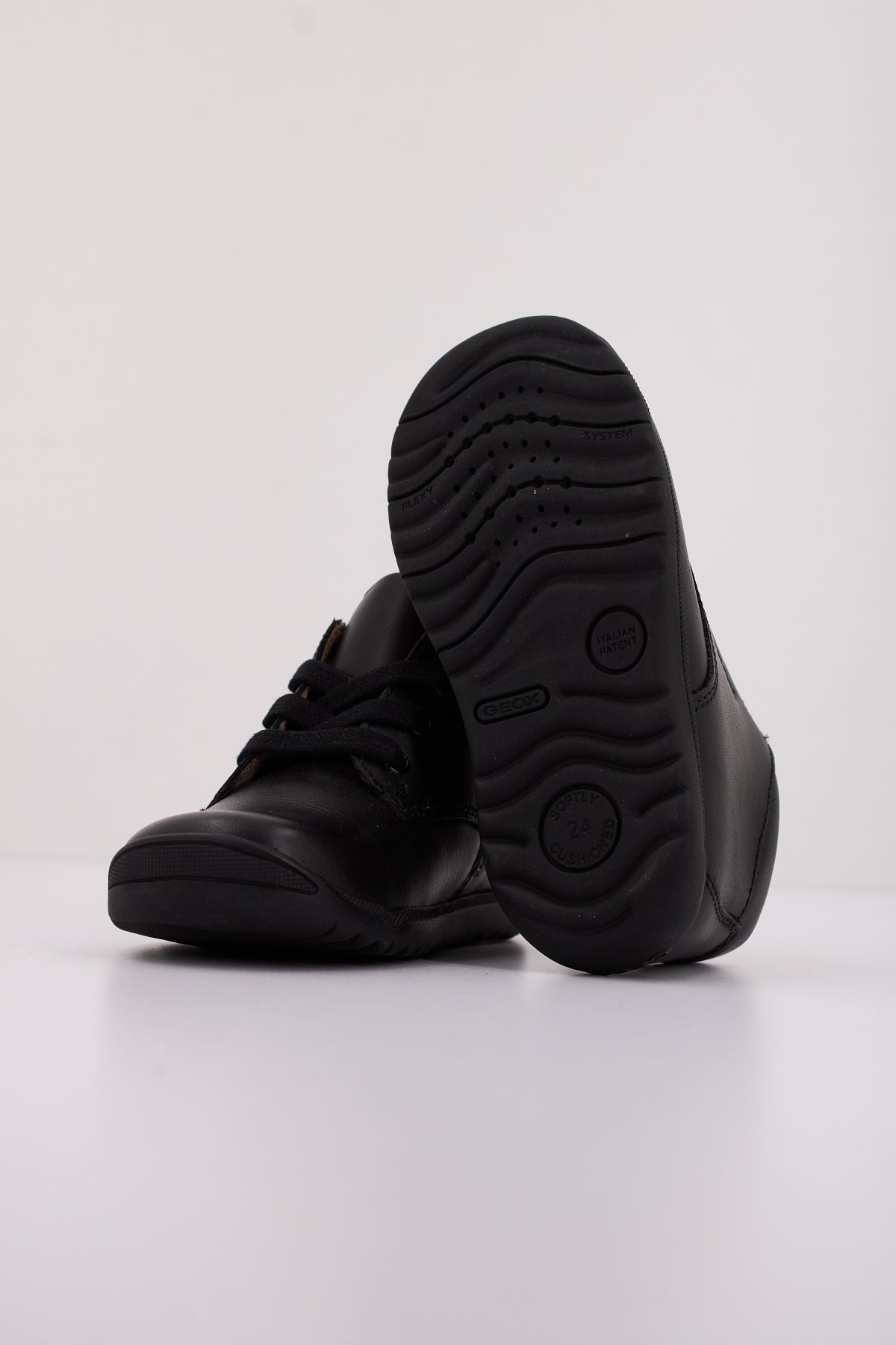 GEOX B MACCHIA BOY en color NEGRO  (5)