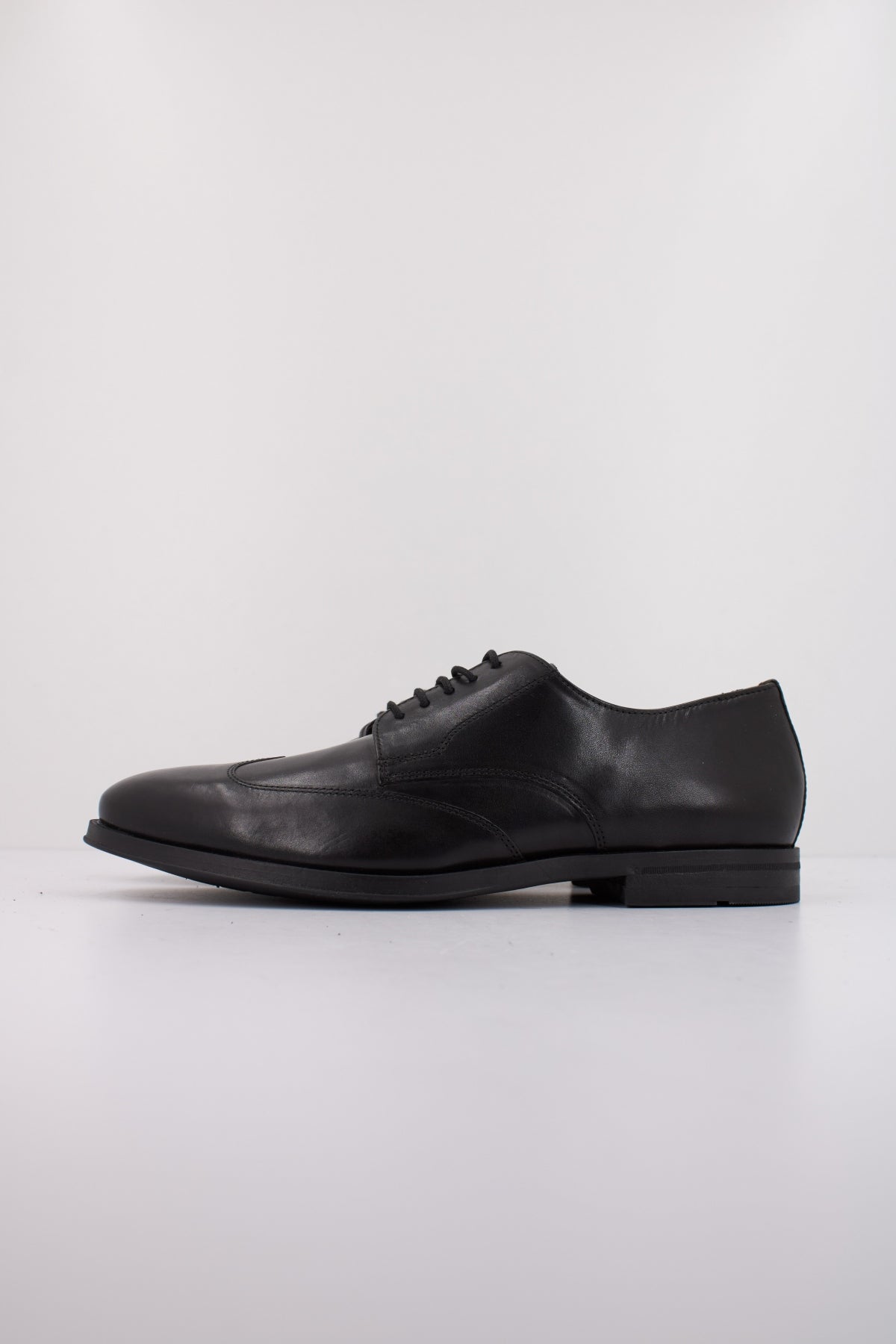 GEOX U DECIO en color NEGRO  (1)