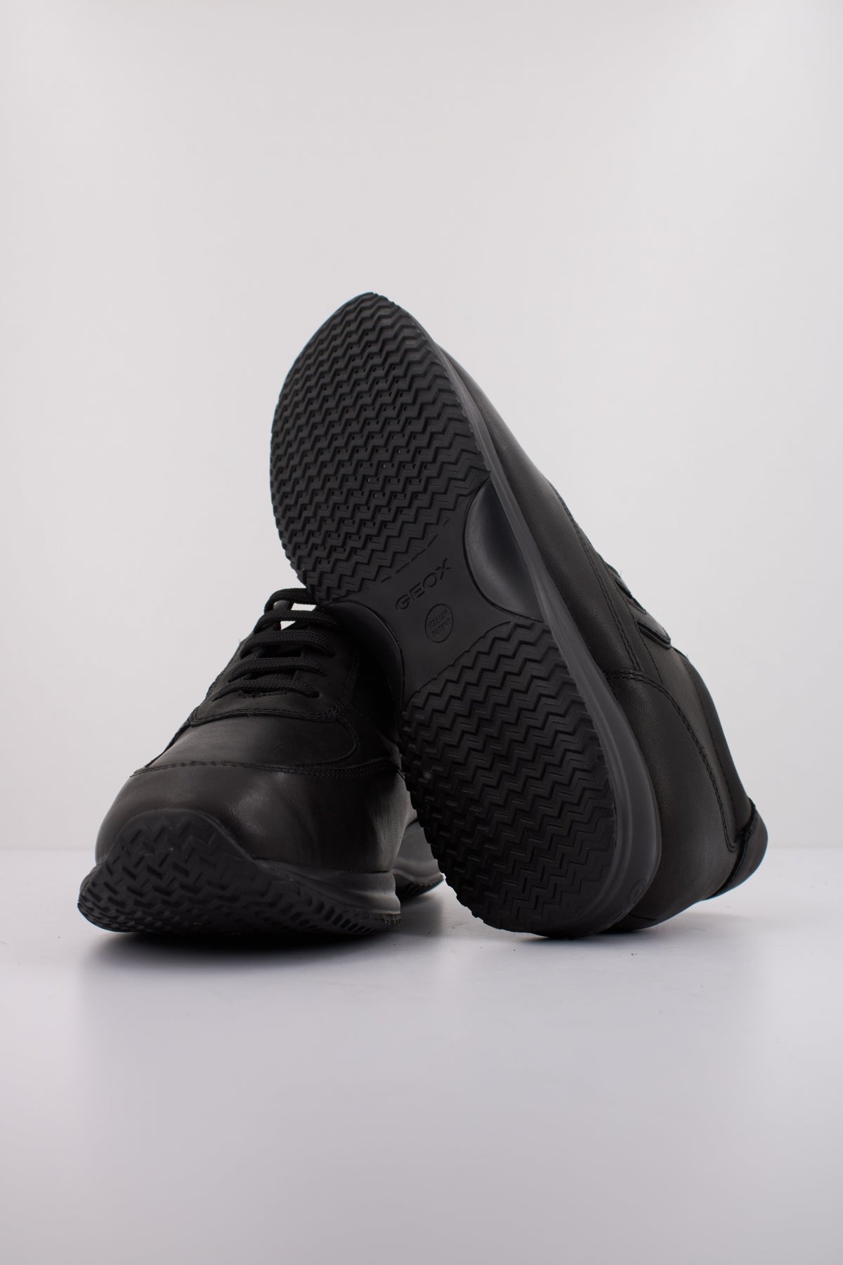 GEOX UOMO HAPPY en color NEGRO  (5)