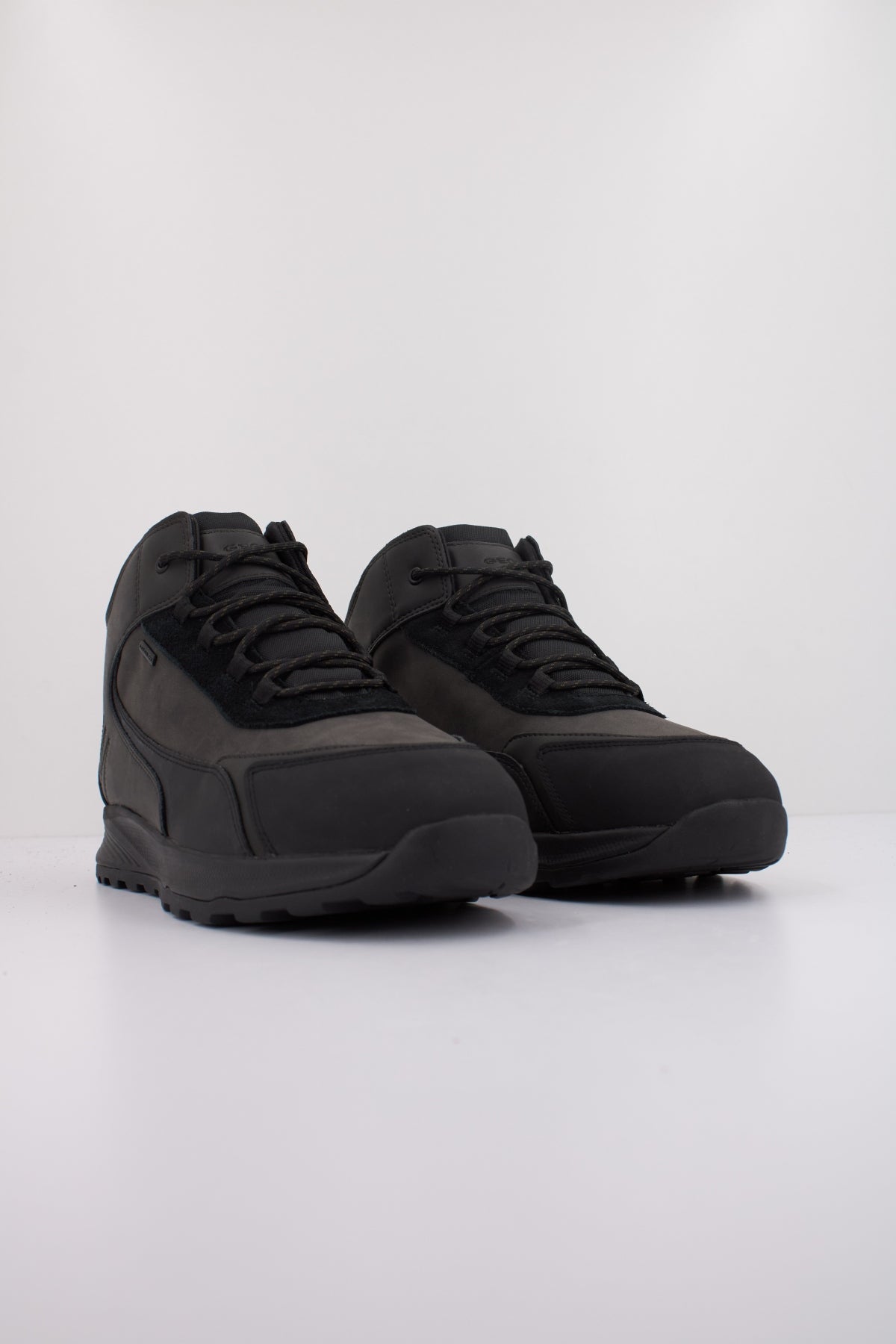 GEOX U TERRESTRE B ABX en color NEGRO  (2)