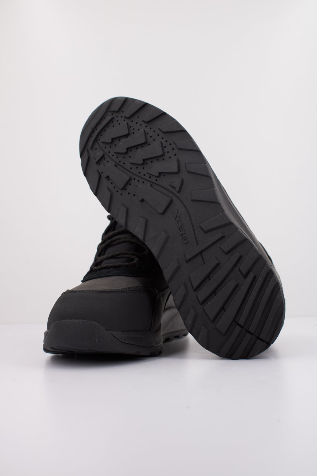 GEOX U TERRESTRE B ABX en color NEGRO  (5)