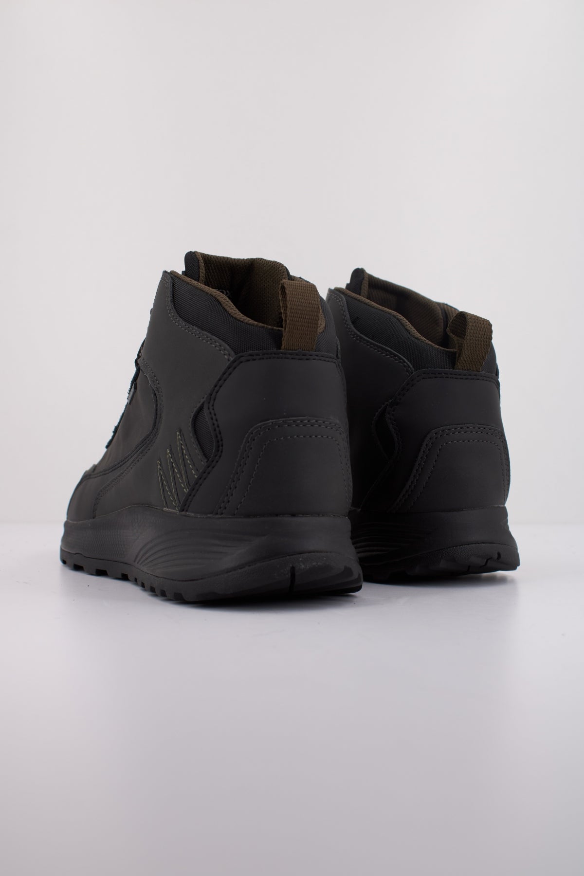 GEOX U TERRESTRE B ABX en color NEGRO  (4)