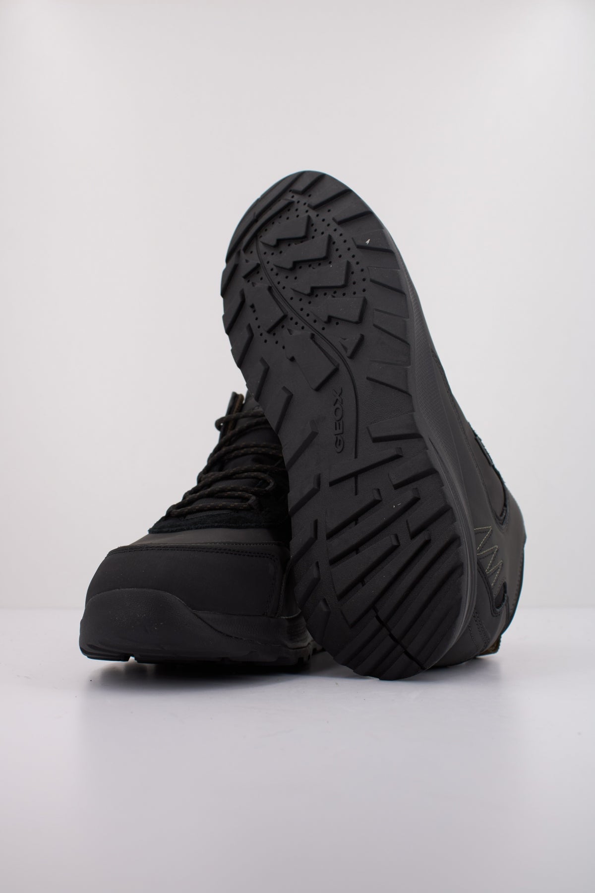 GEOX U TERRESTRE B ABX en color NEGRO  (5)
