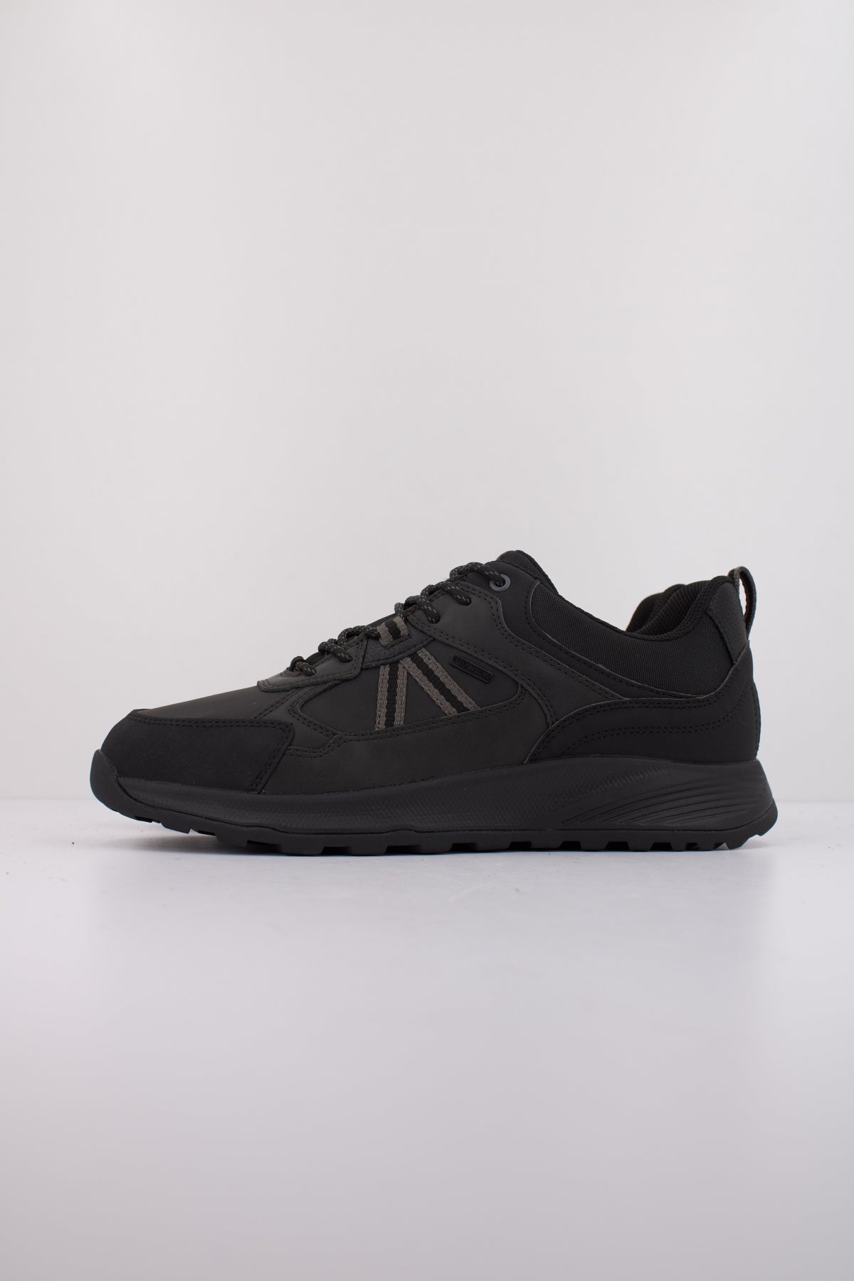 GEOX U TERRESTRE B ABX en color NEGRO  (1)