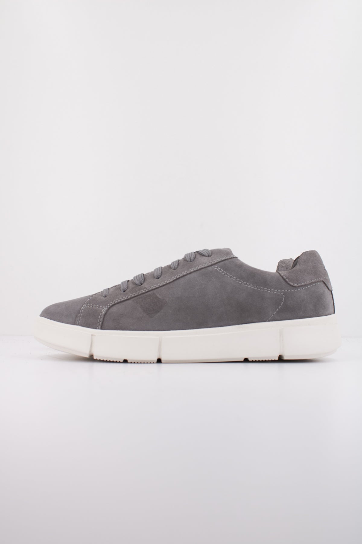 GEOX U PRALI en color GRIS  (1)