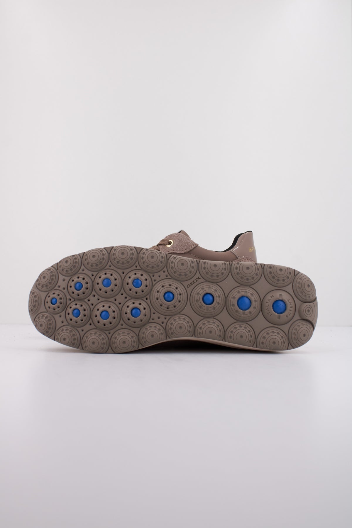 GEOX D SPHERICA EC en color MARRON  (5)