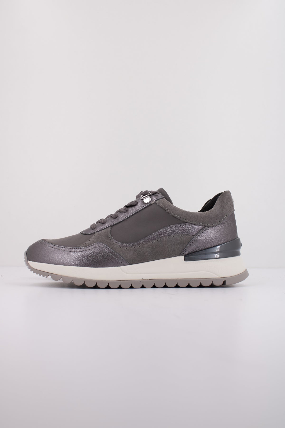 GEOX D DESYA en color GRIS  (1)