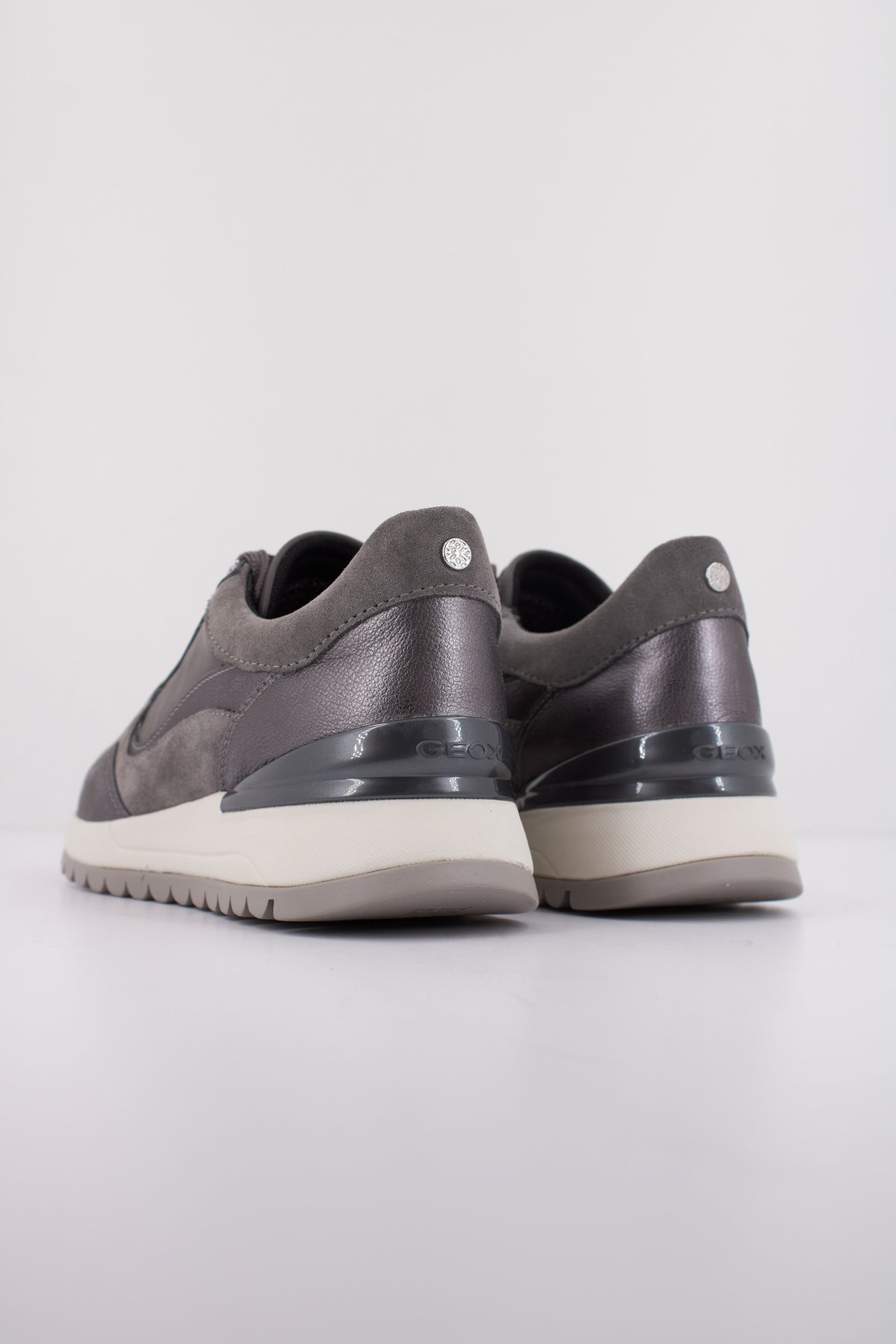 GEOX D DESYA en color GRIS  (4)
