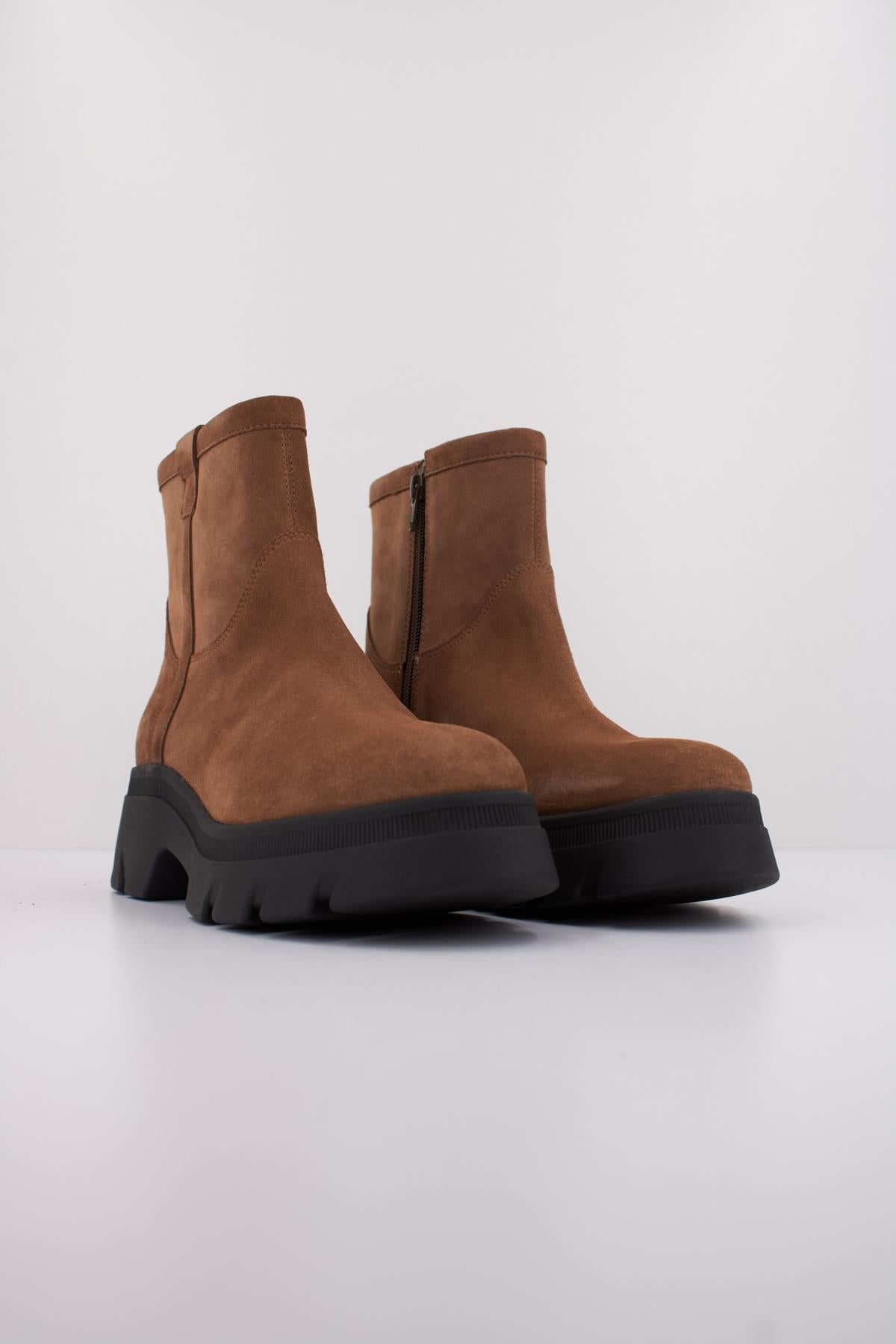 GEOX D PLUETTE en color MARRON  (2)