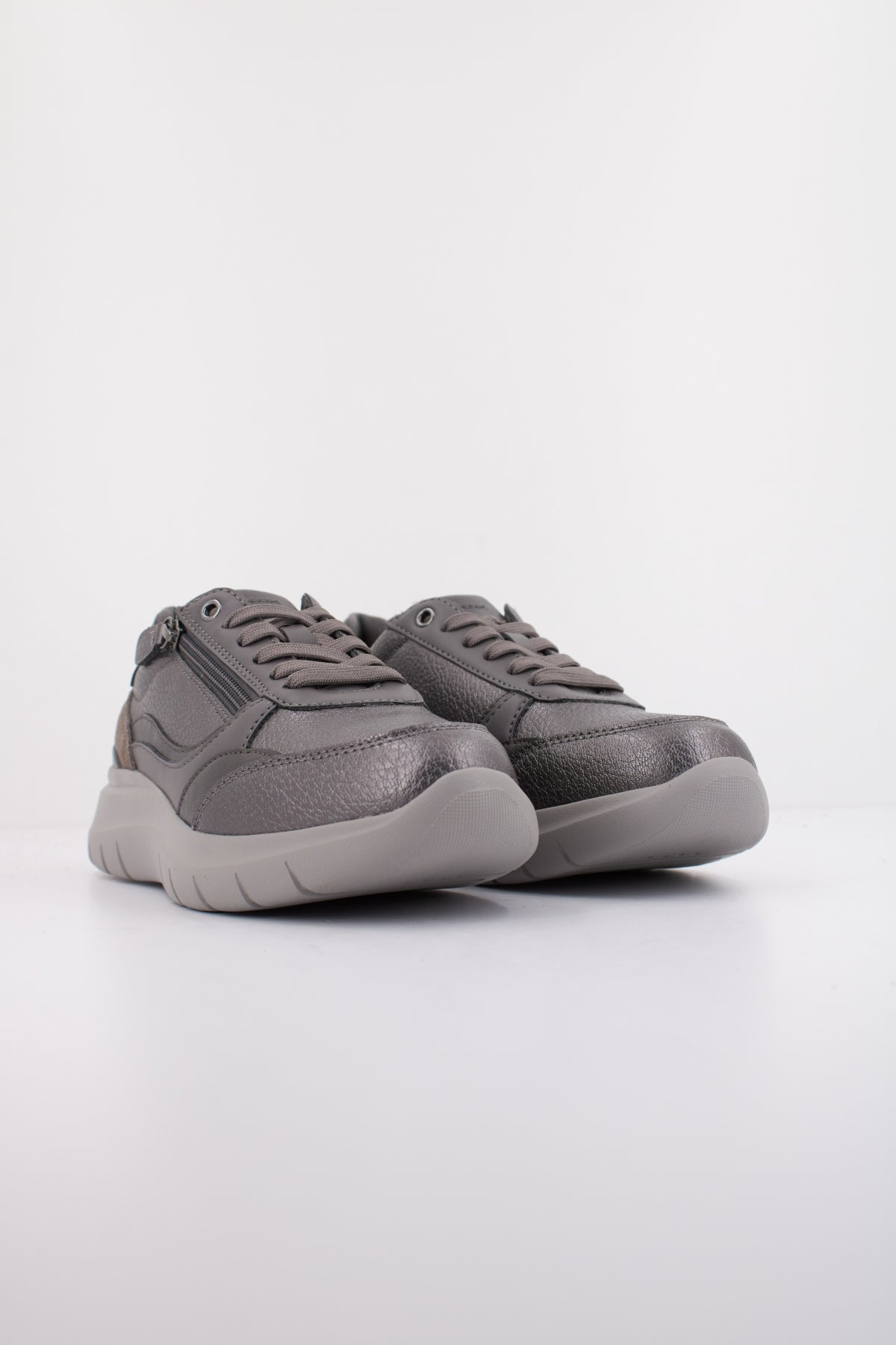 GEOX D PLUMMERY en color GRIS  (2)