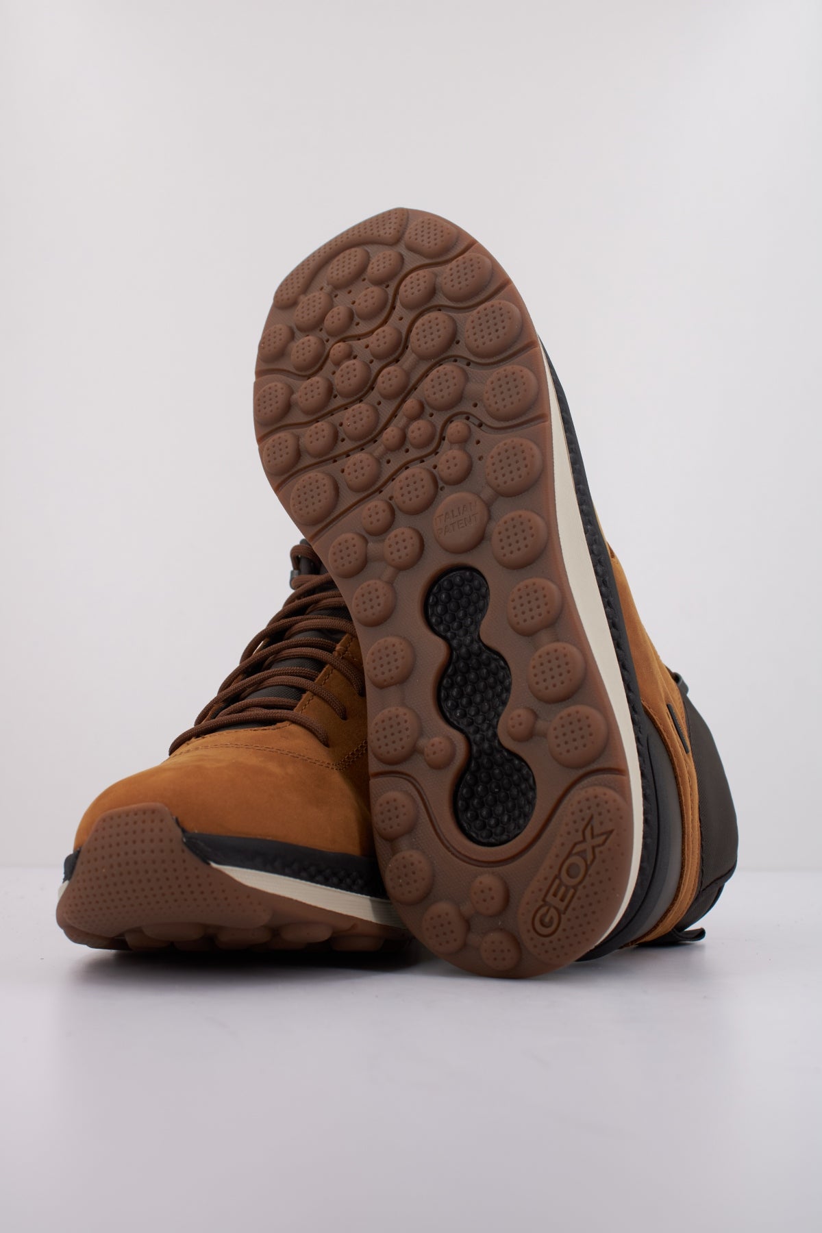 GEOX U SPHERICA ACTIF X en color MARRON  (5)