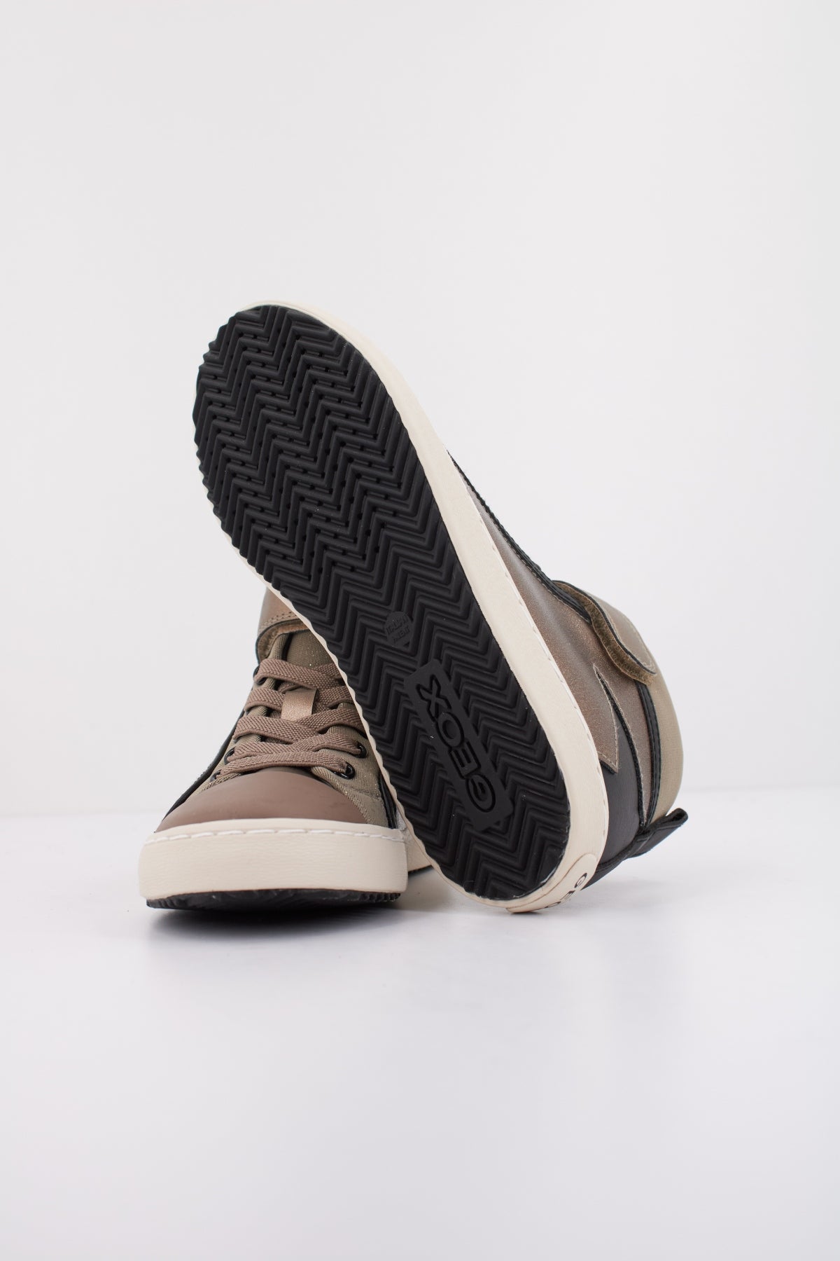 GEOX  J KALISPERA GIRL  en color BRONCE  (5)