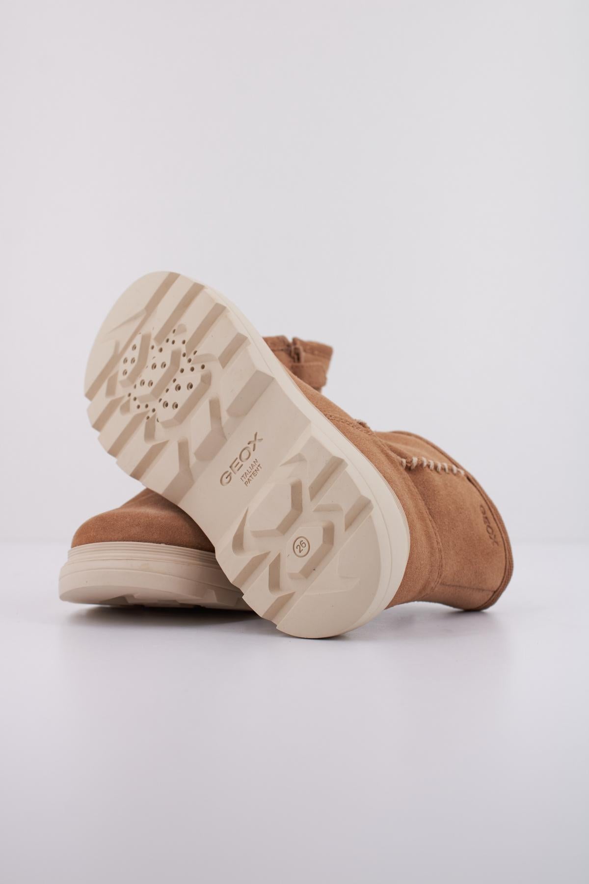 GEOX B KIDDARTAH GIRL en color MARRON CLARO  (5)