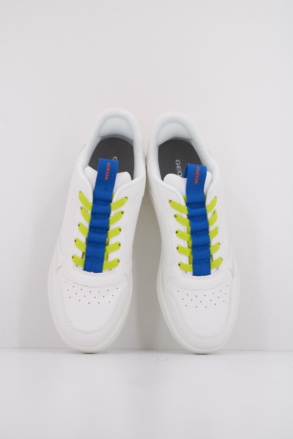 GEOX J WASHIBA FAST IN BO en color BLANCO  (3)