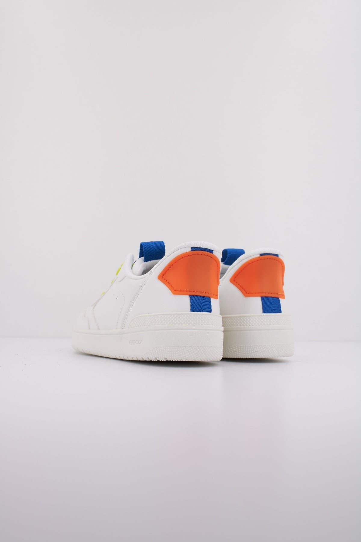 GEOX J WASHIBA FAST IN BO en color BLANCO  (4)