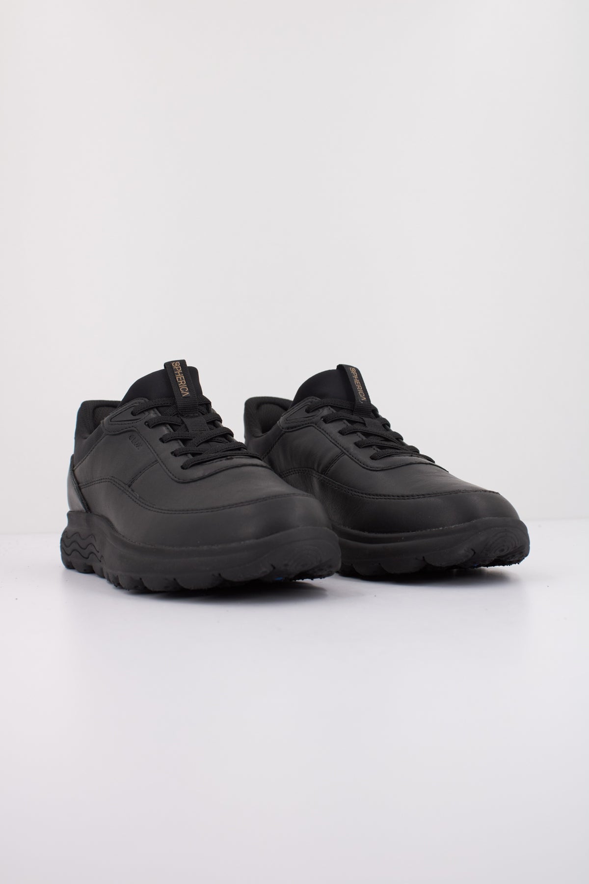 GEOX D SPHERICA PLUS en color NEGRO  (2)