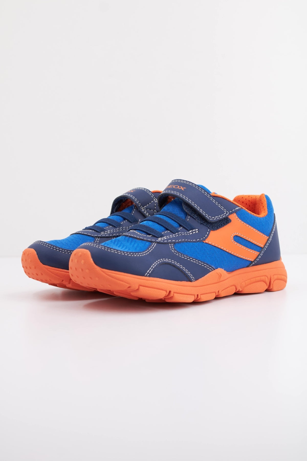 GEOX J NEW TORQUE BOY en color AZUL  (2)