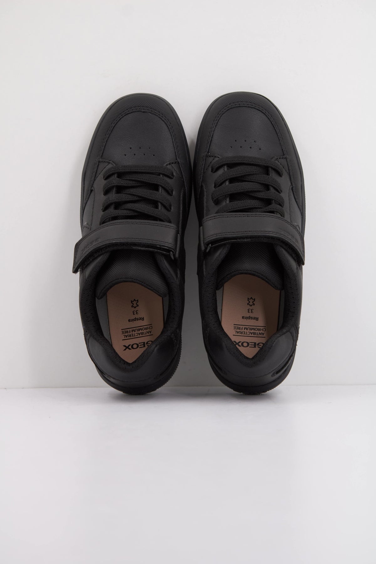 GEOX J ARZACH BOY en color NEGRO  (3)