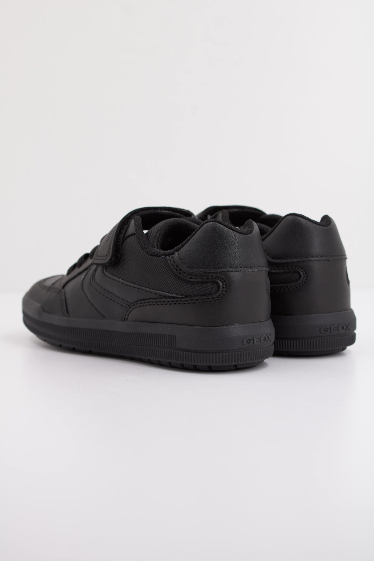 GEOX J ARZACH BOY en color NEGRO  (4)