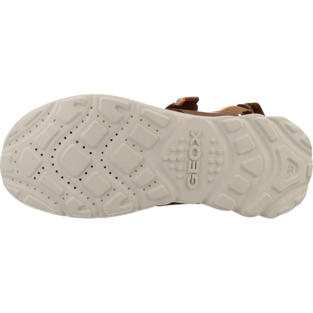 GEOX  J SANDAL AIRADYUM  en color MARRON  (6)
