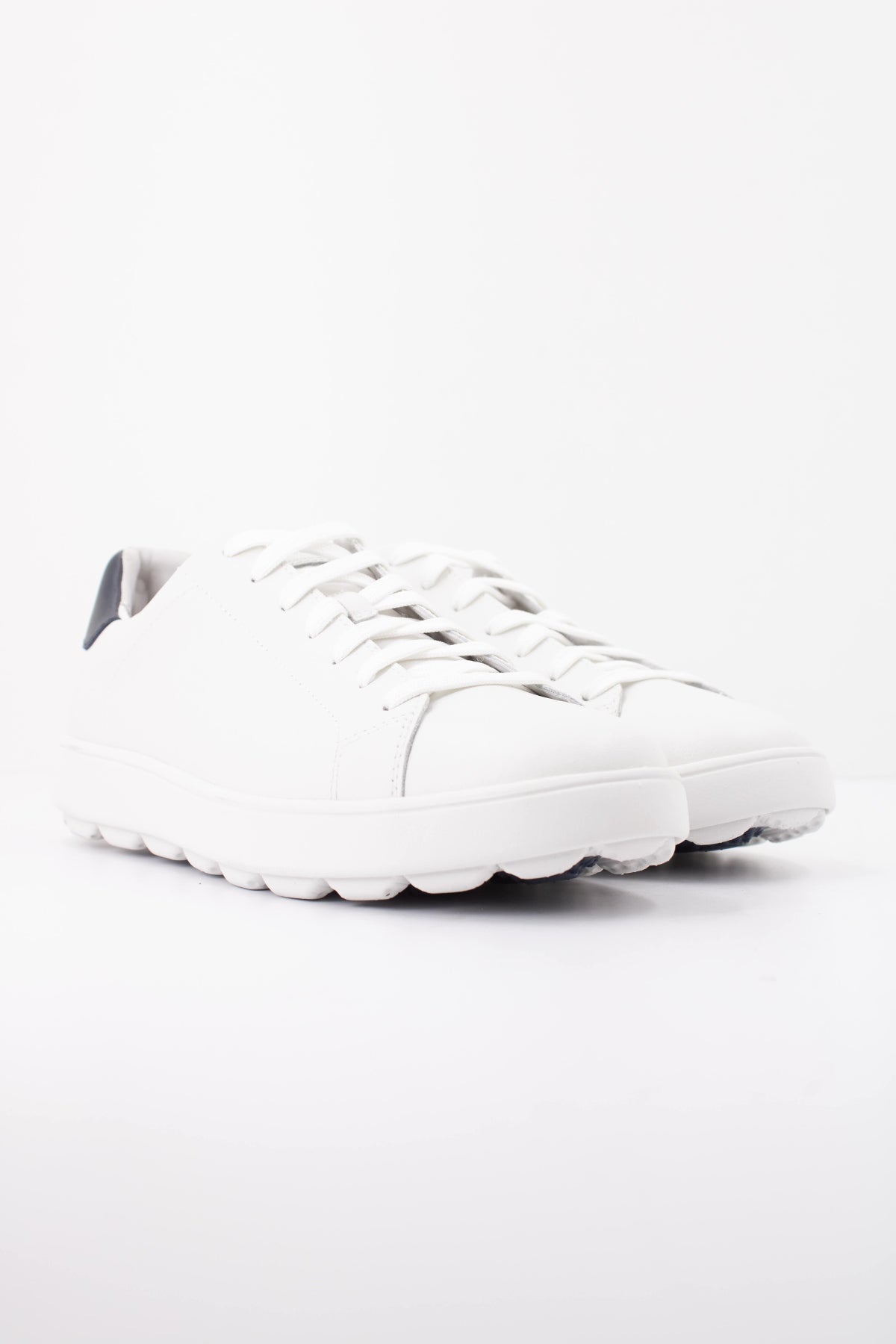 GEOX U SPHERICA ECUB  en color BLANCO  (2)