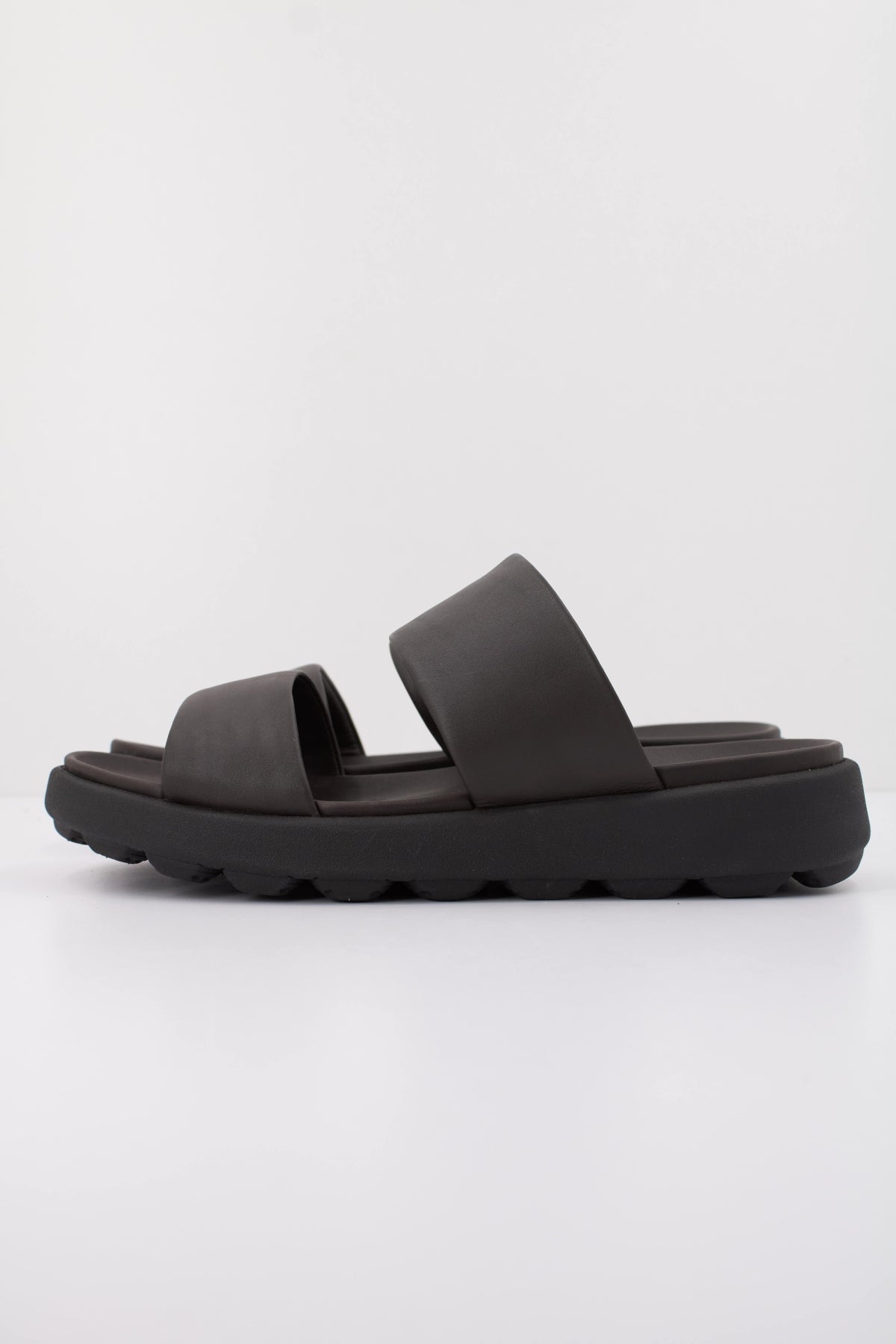 GEOX U SPHERICA EC en color MARRON  (1)