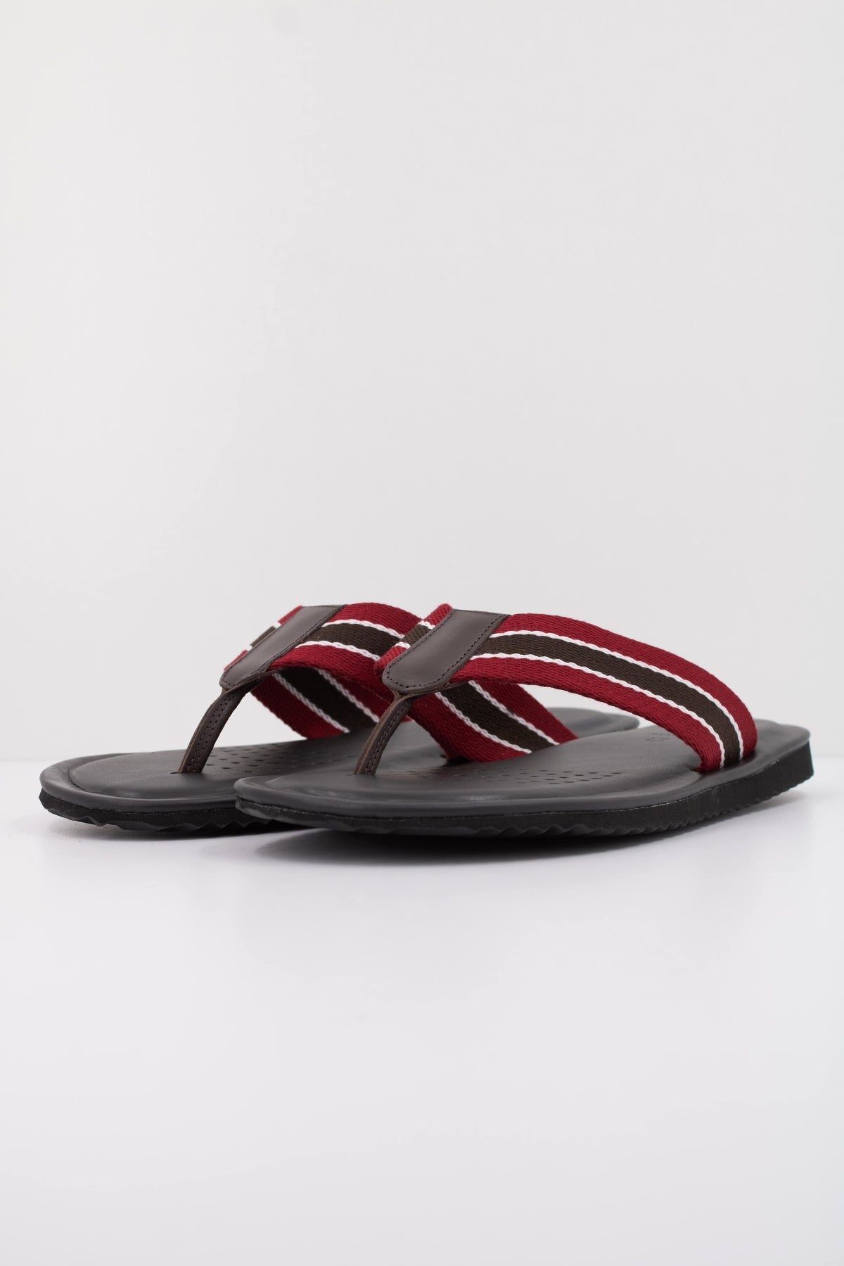 GEOX U ERICE en color ROJO  (2)