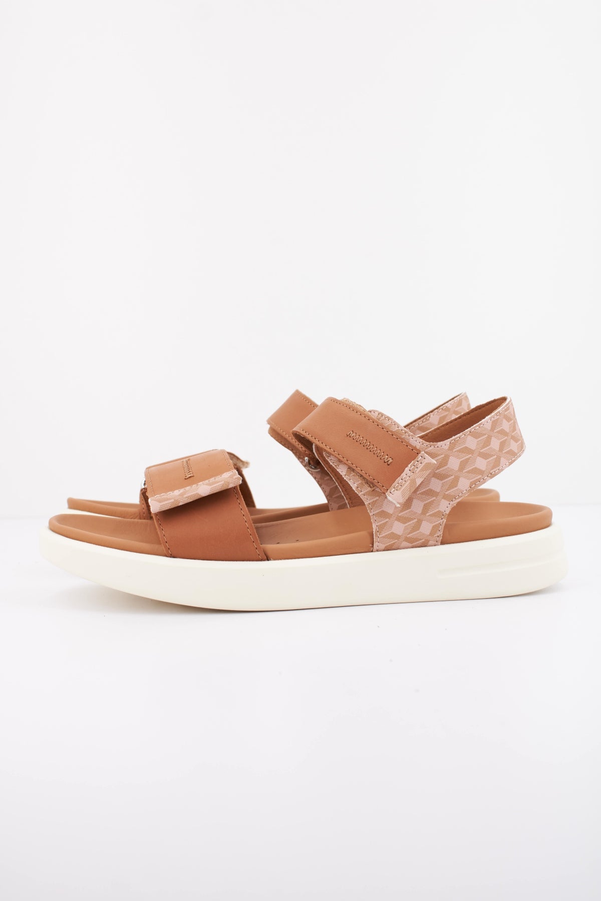 GEOX D XAND S en color MARRON  (1)