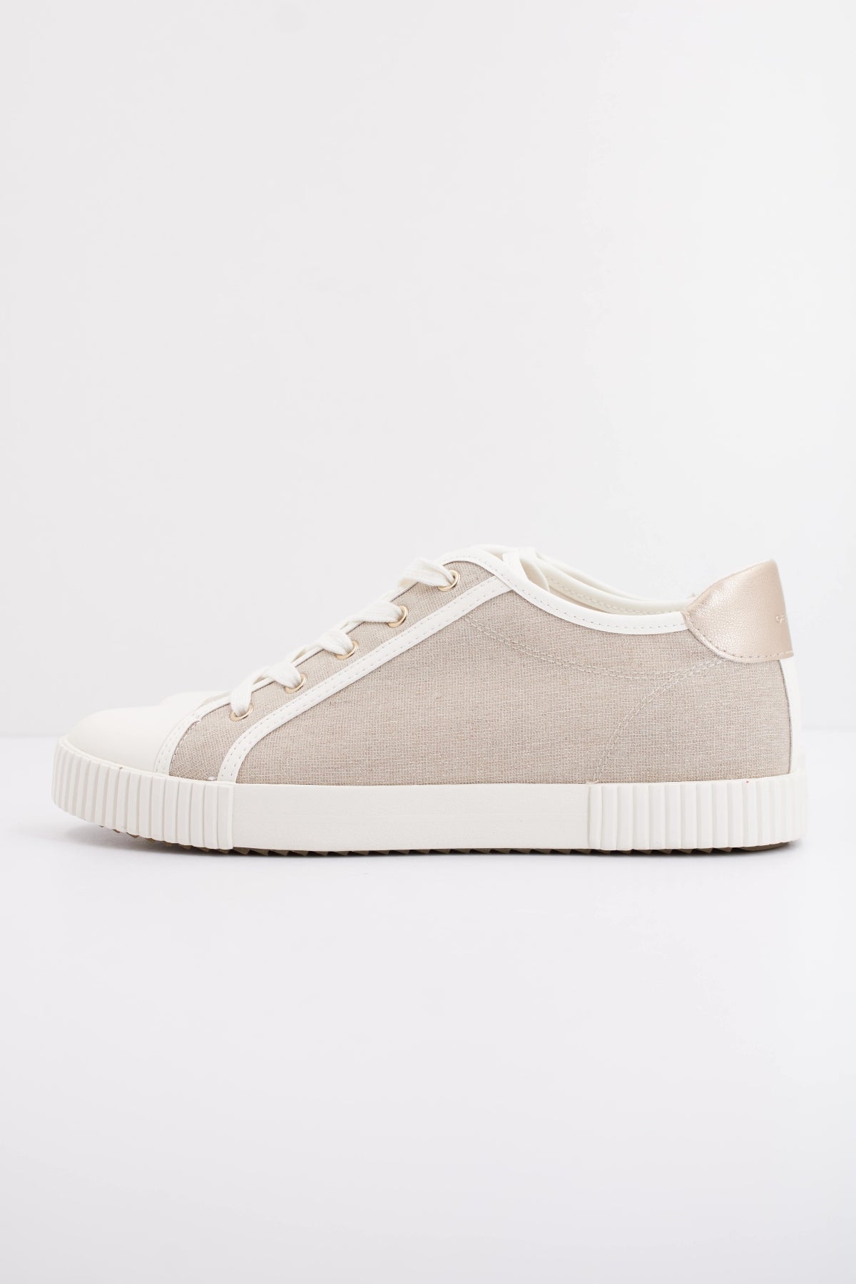 GEOX D BLOMIEE en color ORO  (1)