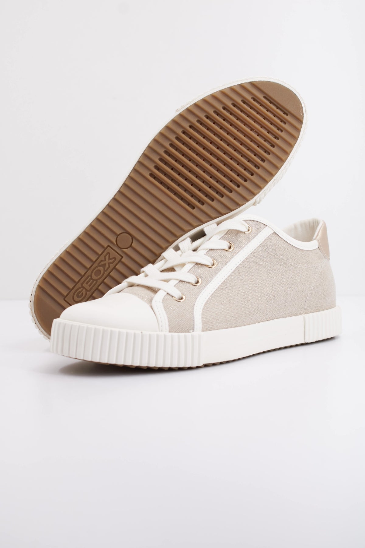 GEOX D BLOMIEE en color ORO  (5)