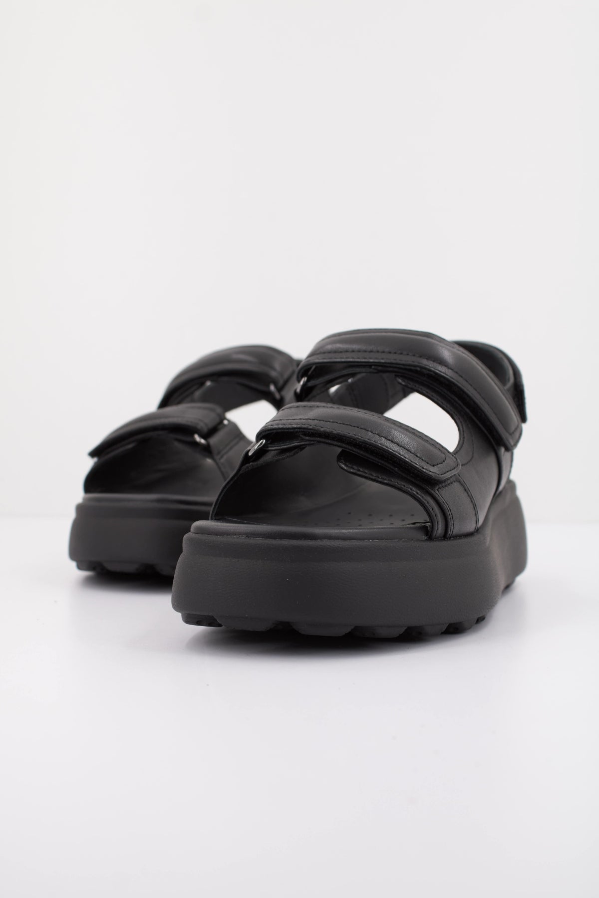 GEOX DDB  en color NEGRO  (2)