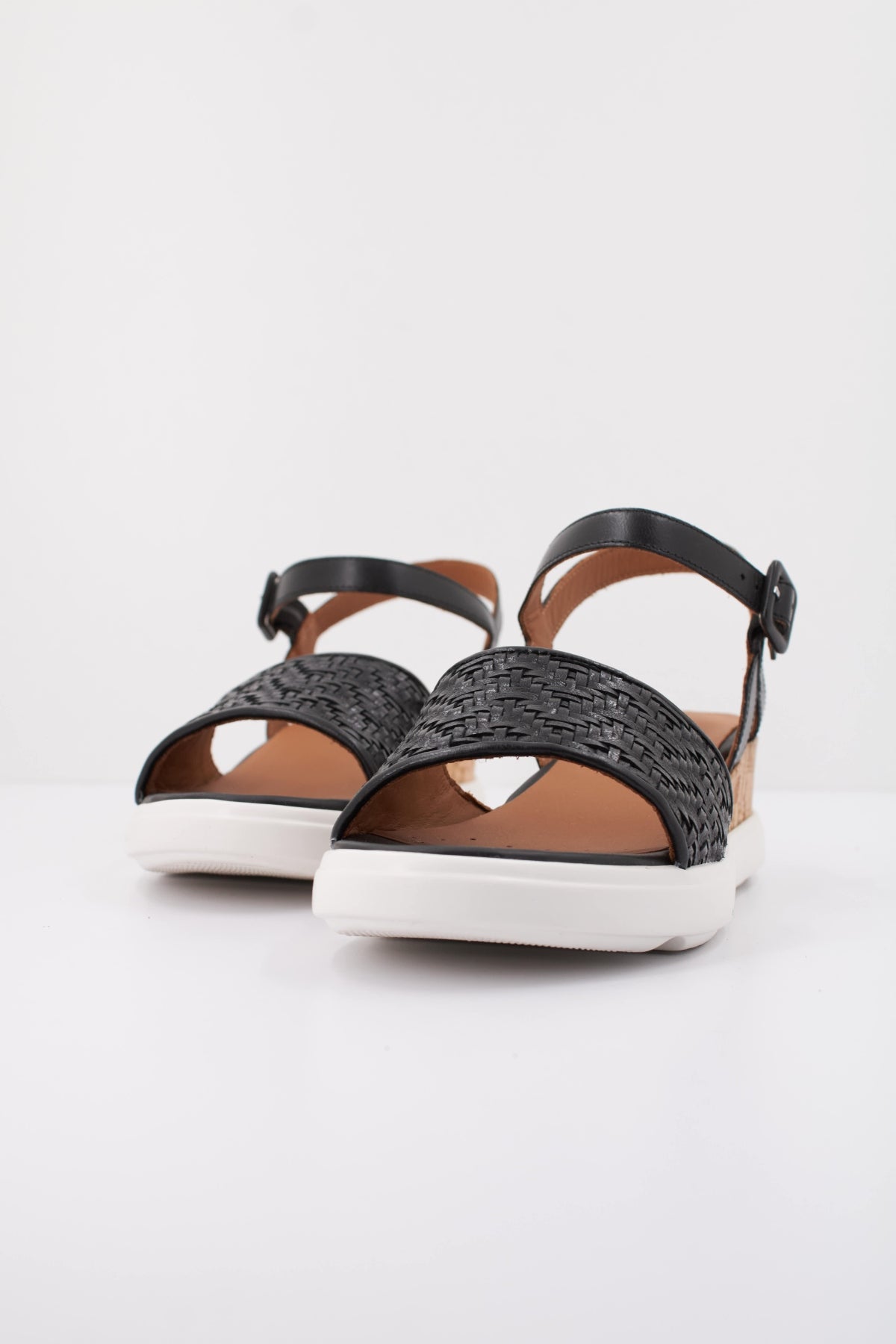 GEOX DGUB  en color NEGRO  (2)