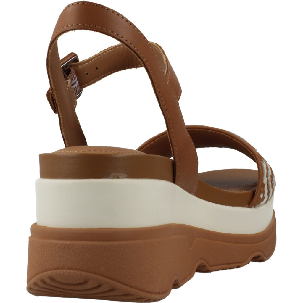 GEOX D GARDENIA en color MARRON  (3)