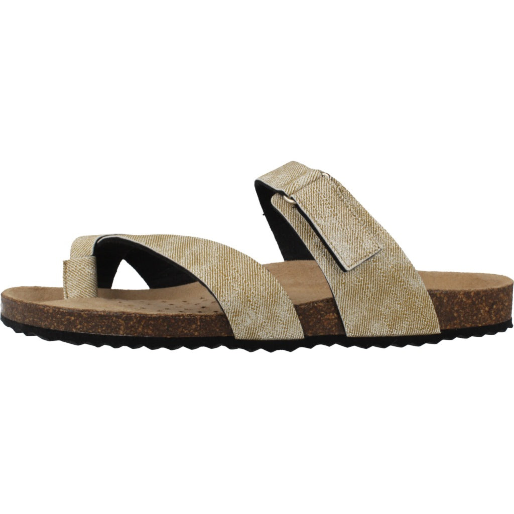 GEOX  D BRIONIA  en color ORO  (2)