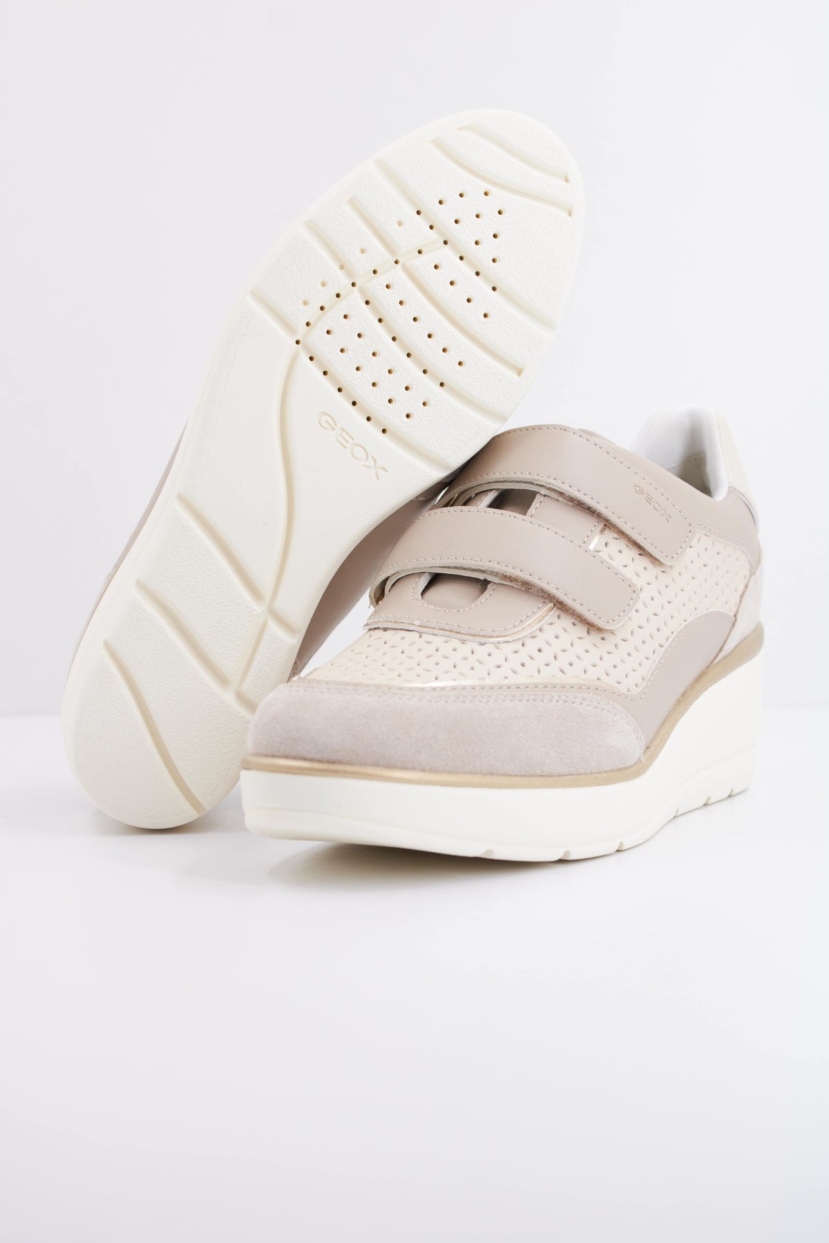 GEOX D ILDE en color MARRON CLARO  (5)