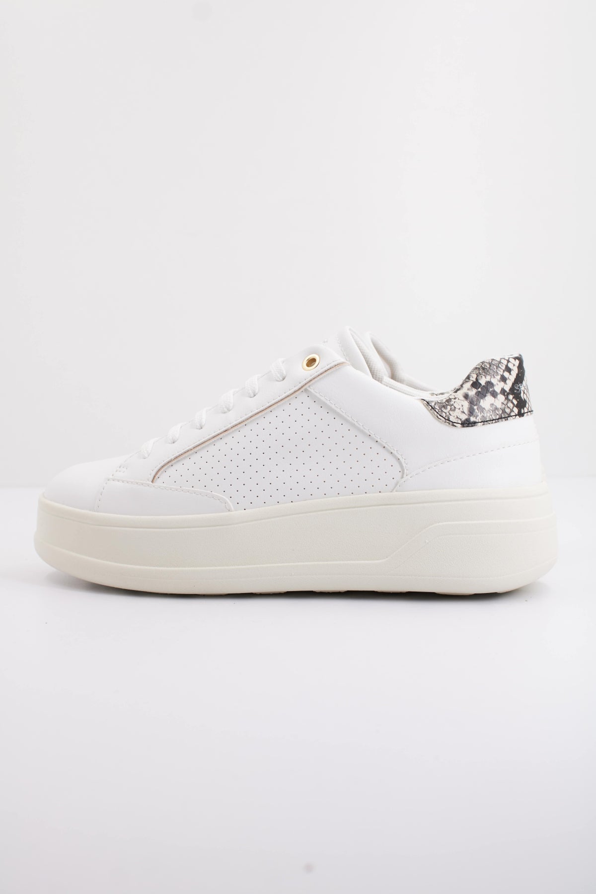 GEOX D SPHERICA ECUB- en color BLANCO  (1)