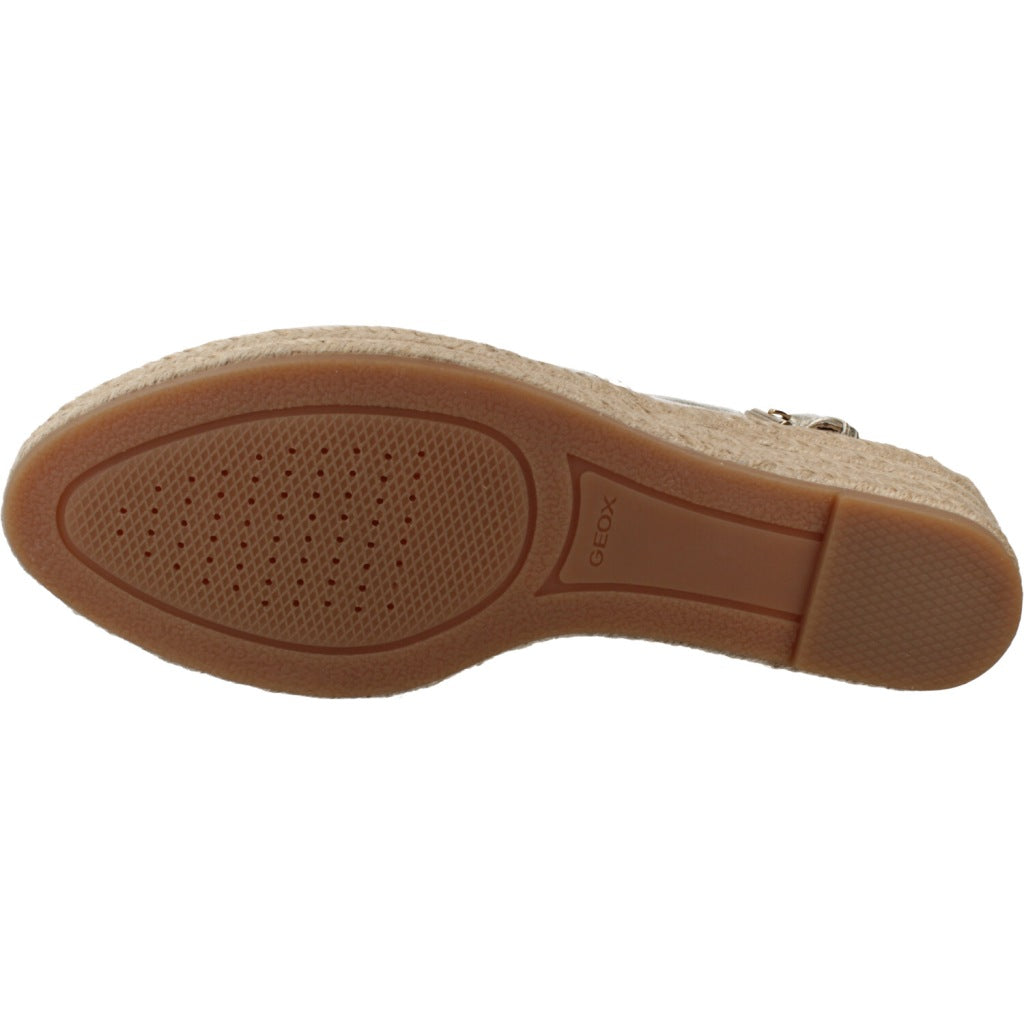 GEOX  D IBERIDE  en color ORO  (6)