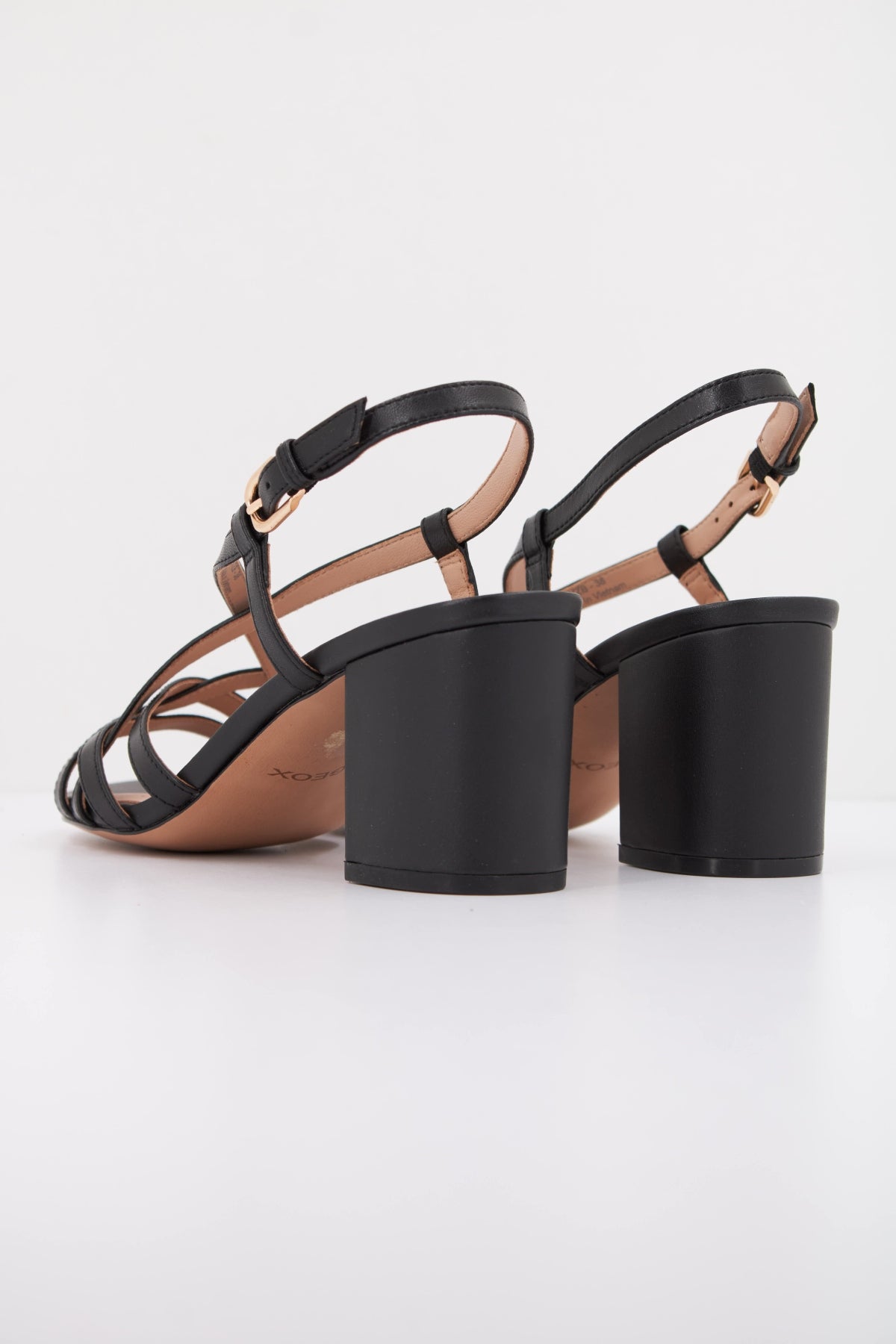 GEOX DYZB  en color NEGRO  (4)