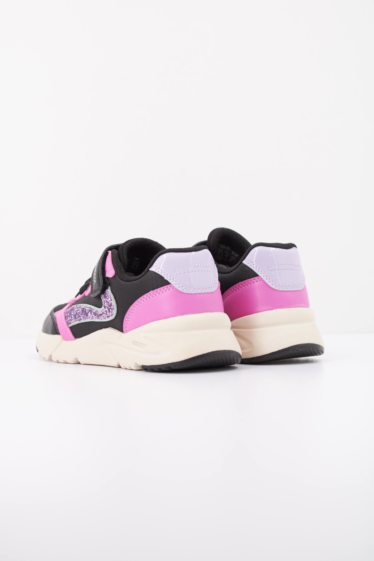 GEOX JMA FU J LOFTUS en color NEGRO  (4)