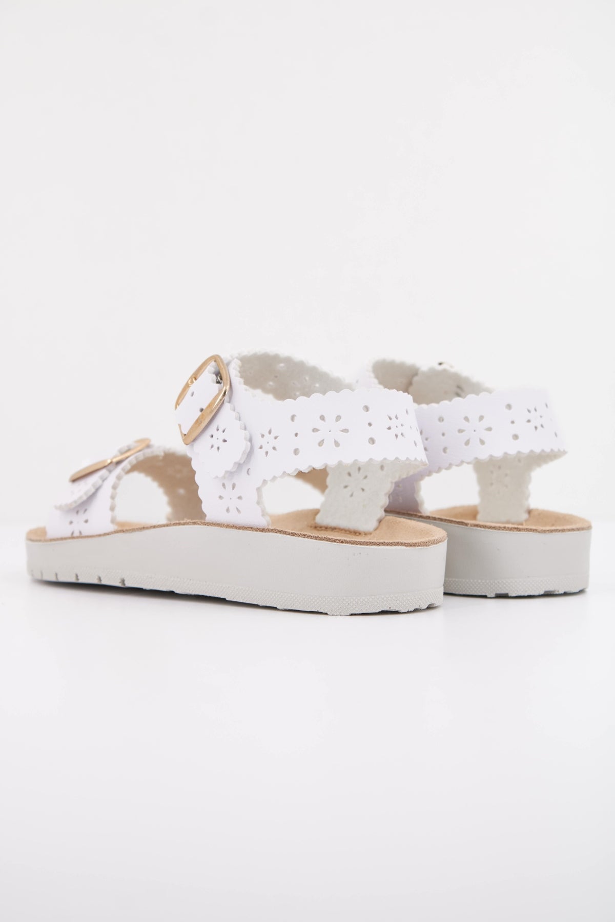 GEOX J SANDAL COSTAREI en color BLANCO  (4)