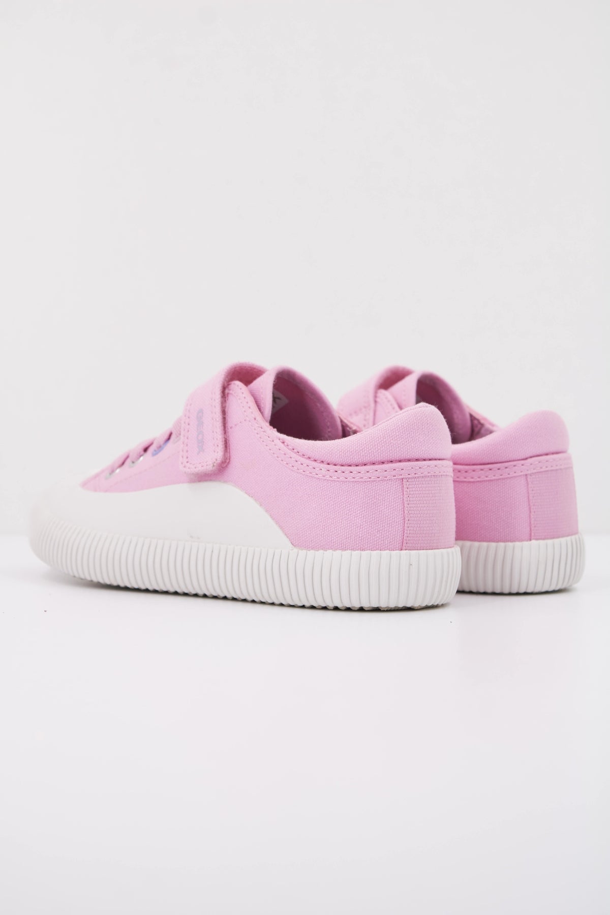 GEOX J TIPPESTE DK en color ROSA  (4)