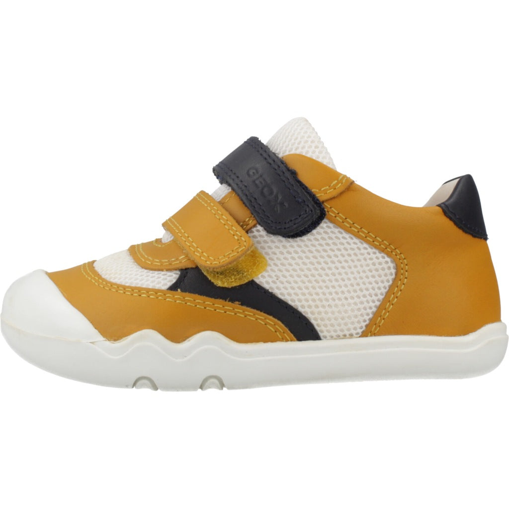 GEOX B STEPPIEUP en color AMARILLO  (2)