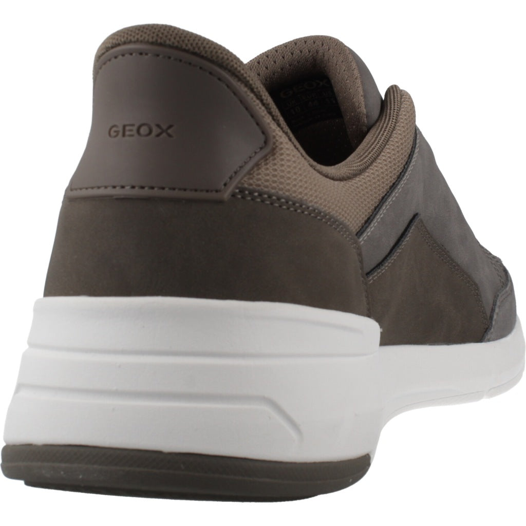 GEOX U VITTOUR PLUS en color MARRON  (3)